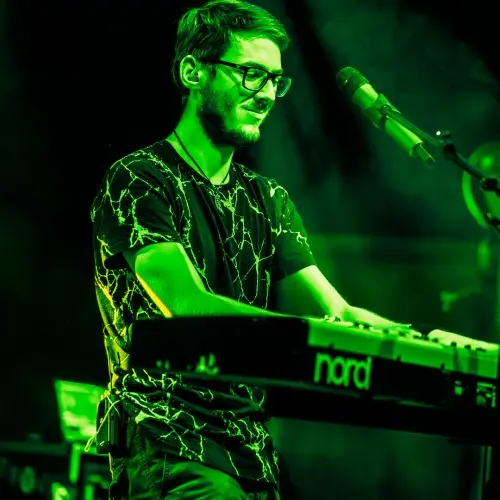 Liquid Air - Merlin Waldhör 