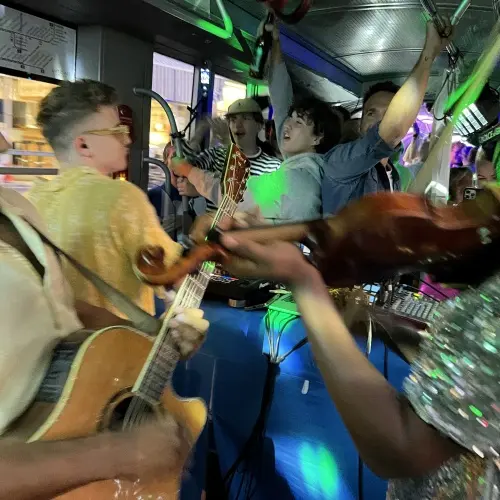 Sound Tram mit Acoustic Element