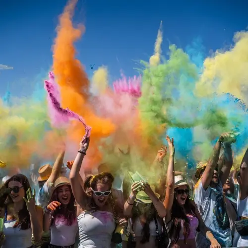 HOLI Festival der Farben